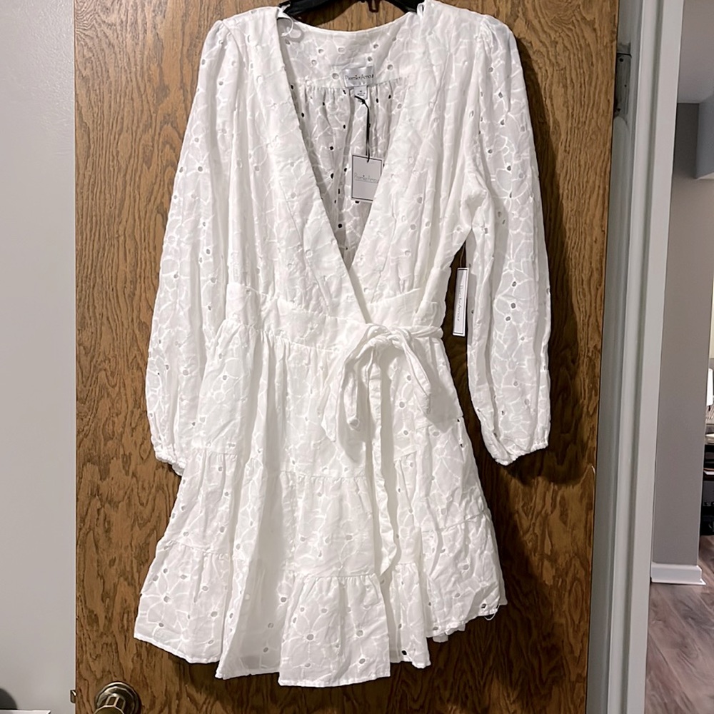 NWT Size 14 White Eyelet Long Sleeve Mini Wrap Dress